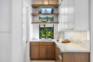 4.IFDAFLORIDASFINESTAWARDSKITCHEN-P26HINTERIORS