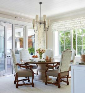 BreakfastNook1